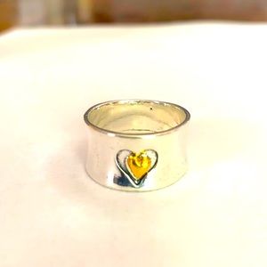 A wonderful sterling silver heart ring